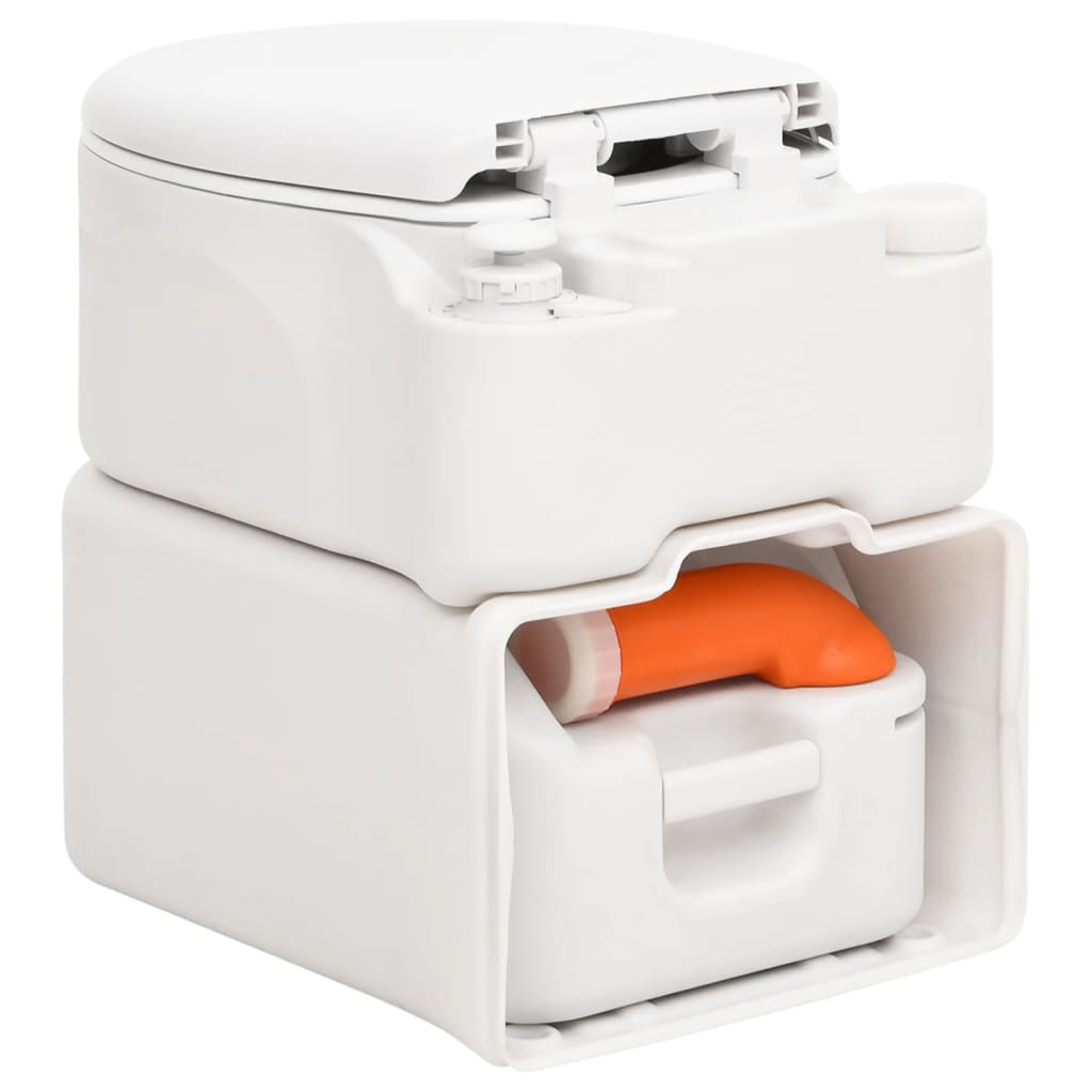 Detail van het vidaXL campingtoilet met geïntegreerde zuigpomp en oranje afvoerslang.