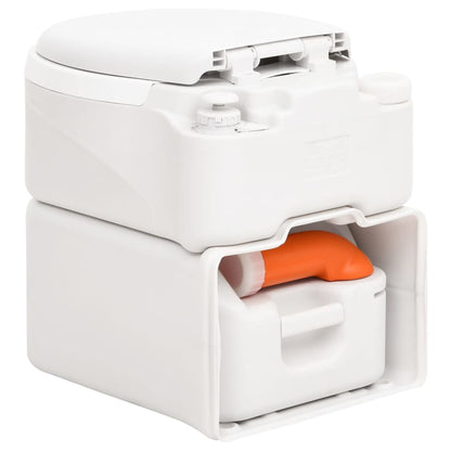 Detail van het vidaXL campingtoilet met geïntegreerde 17 liter tank en oranje afvoerslang.