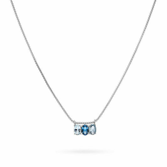 Elegante 24KAE ketting voor dames met drie blauwe edelstenen in het midden.