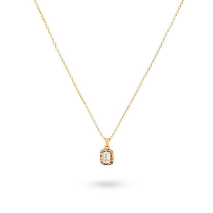 24KAE gouden ketting met een elegant hangertje in een tijdloos design.