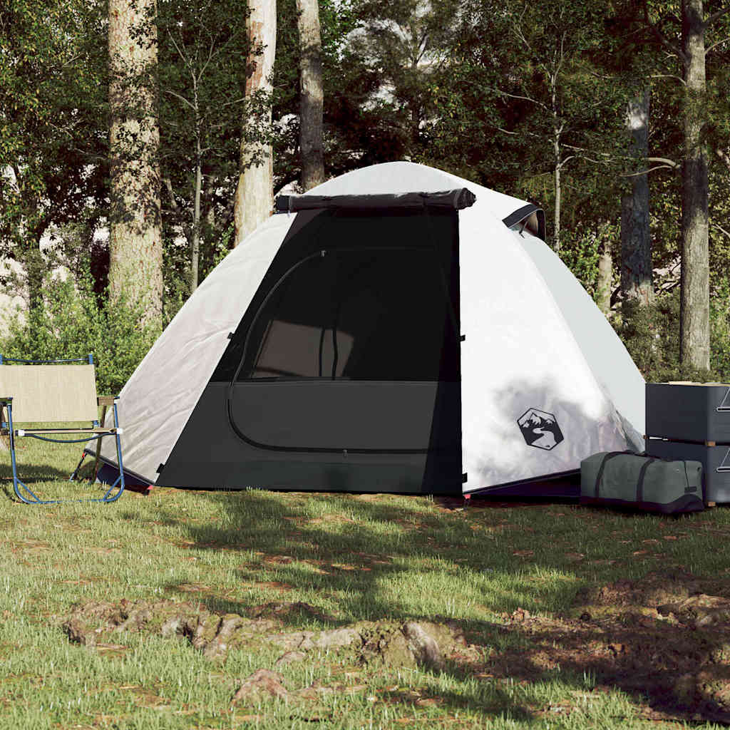 Zijaanzicht van de vidaXL 2-persoons koepeltent in wit, geplaatst op gras met stoelen.