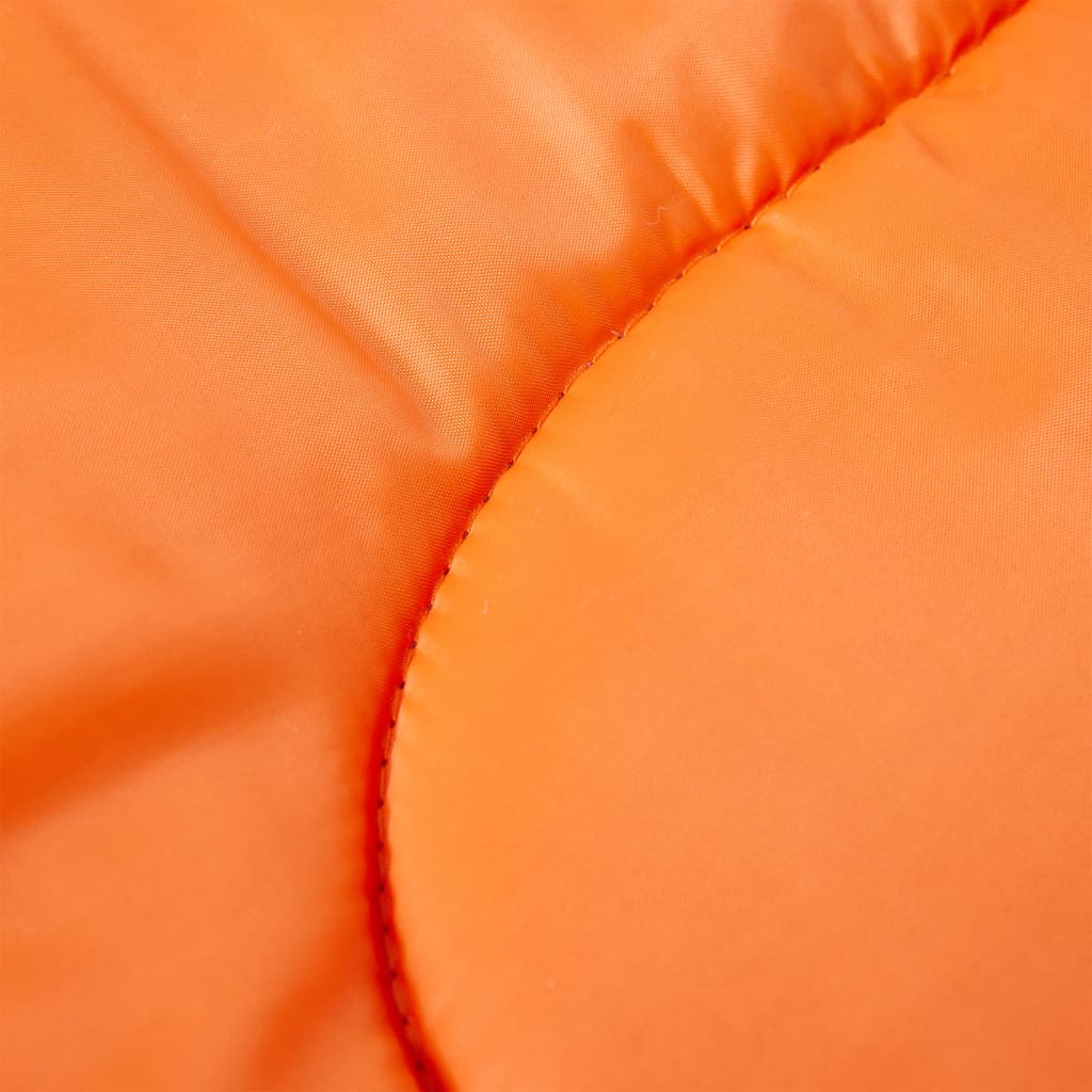 Detail van de oranje stof van de vidaXL slaapzak met kussens, zichtbaar stiksel.