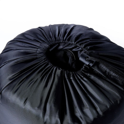 Detail van de zwarte opbergtas van de vidaXL mummie slaapzak met ritsopening.