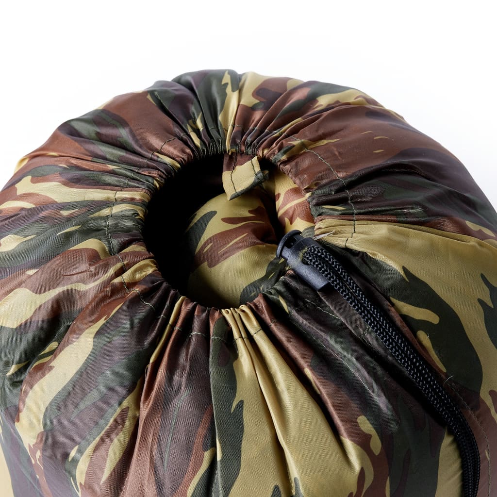 Detail van de mummie slaapzak van vidaXL met camouflagepatroon en gesloten ritssluiting.