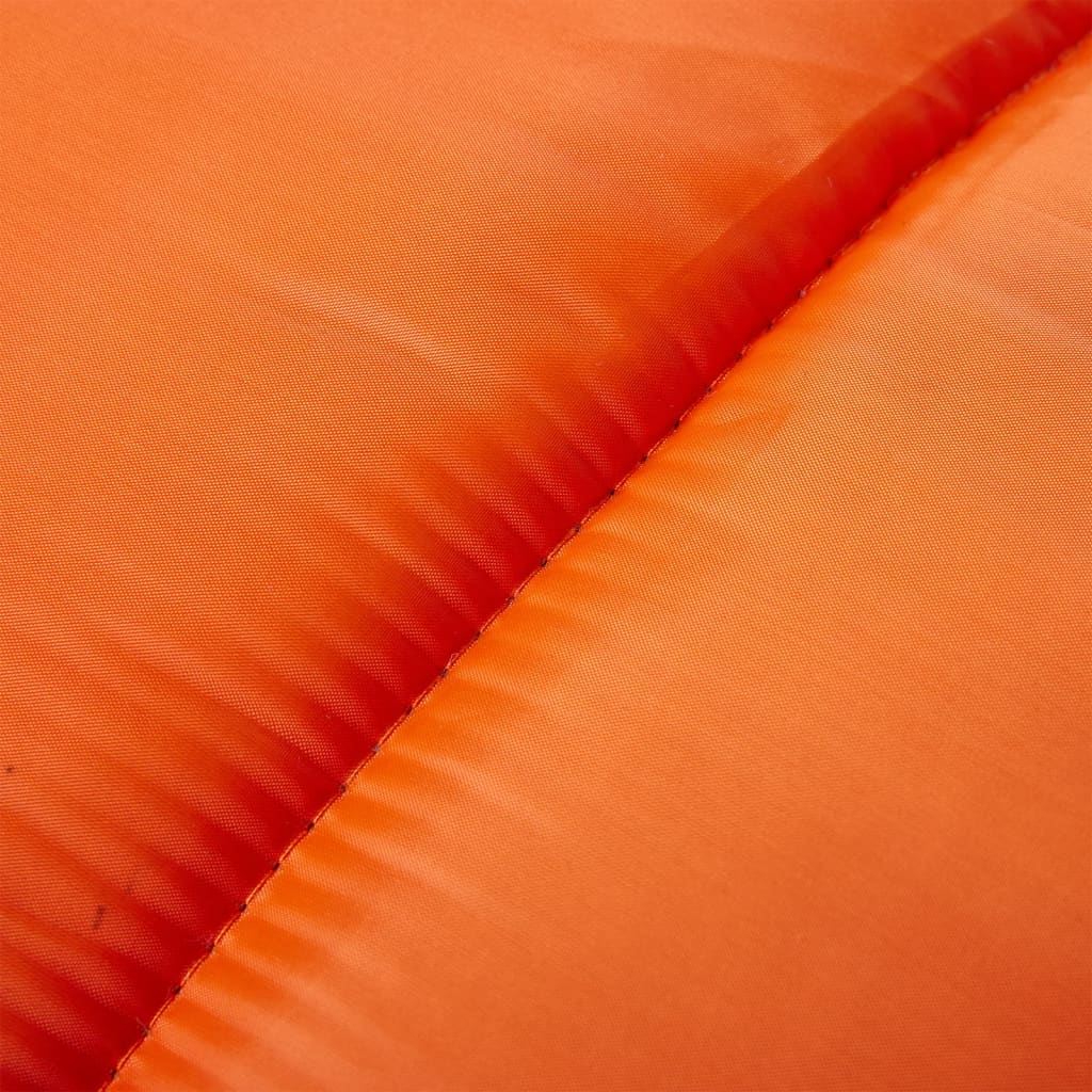 Detail van de oranje stof van de vidaXL mummie slaapzak, met zichtbare naad.