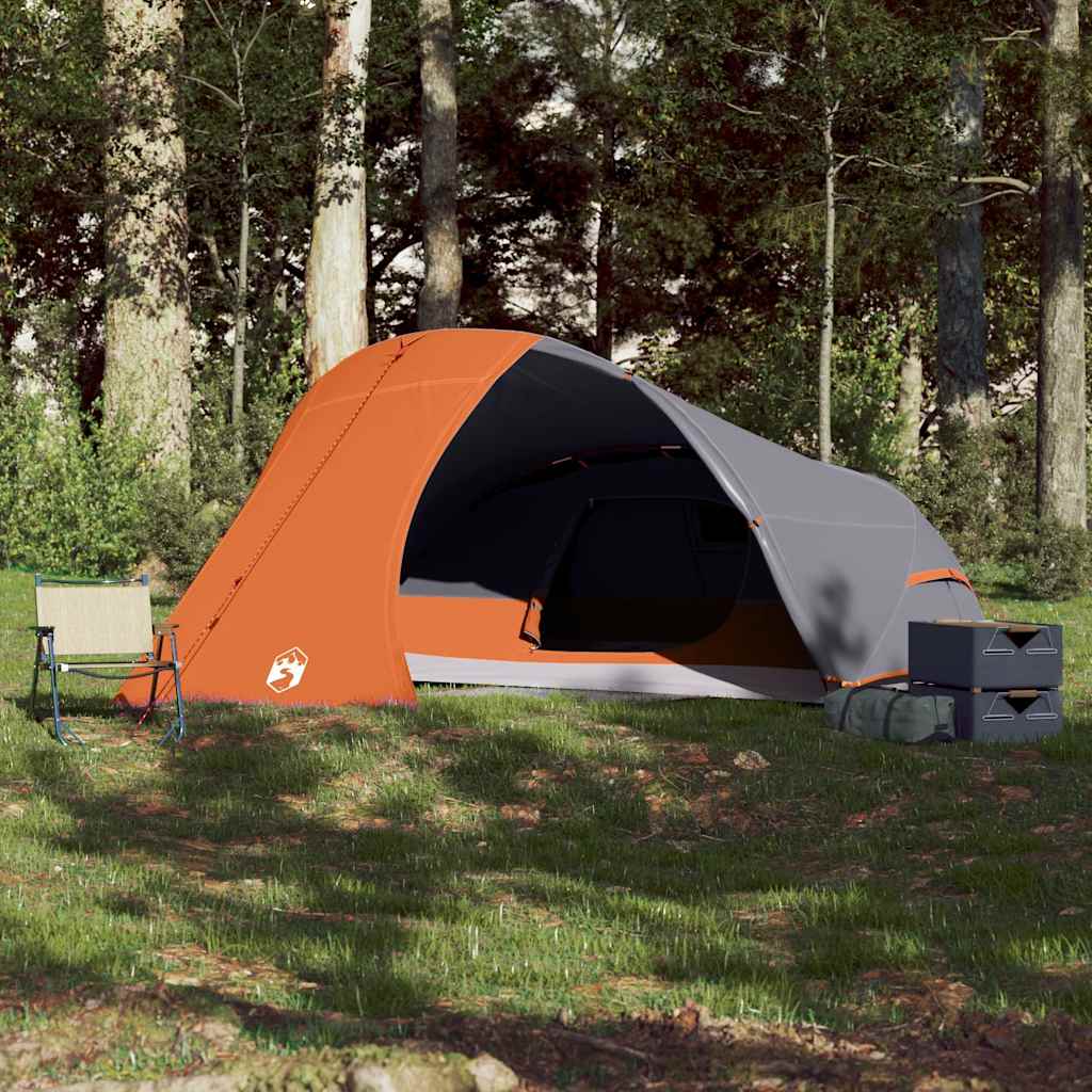 Detail van de vidaXL koepeltent in grijs en oranje, opgesteld in een bosrijke omgeving.