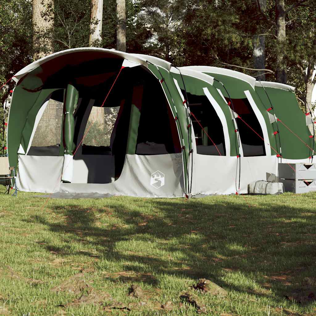 vidaXL Tunneltent voor 8 personen in groen, waterdicht en ruim ontwerp in een groene omgeving.