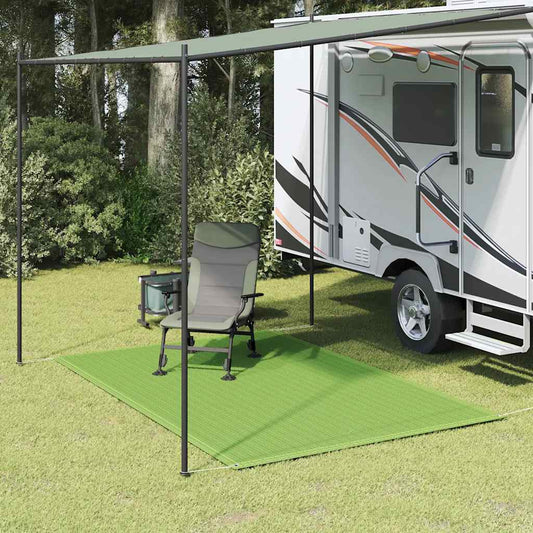 Lichtgroen vidaXL tenttapijt van 250x300 cm onder een caravanluifel met een stoel.