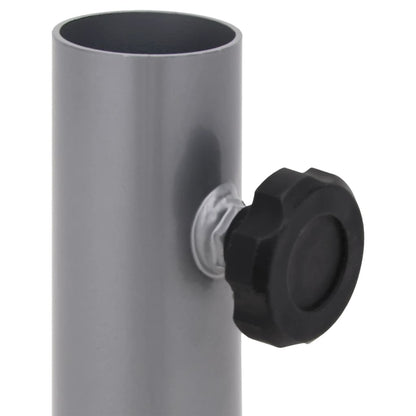 Detail van de zilverkleurige vidaXL parasolvoet met verstelbare schroef voor stevige bevestiging.