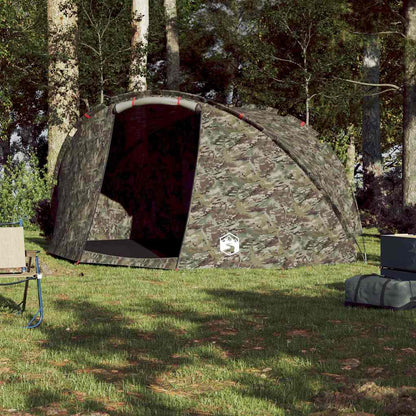 Zijaanzicht van de vidaXL Vistent 5-persoons tent in camouflage, geplaatst in een bosrijke omgeving.