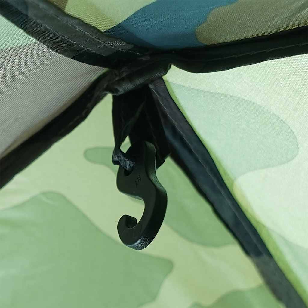 Detail van de camouflage binnenkant van de vidaXL douchetent met haakje voor accessoires.