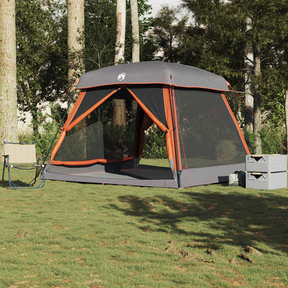 Grijze en oranje vidaXL gezinstent voor zes personen, opgezette tent in de natuur.