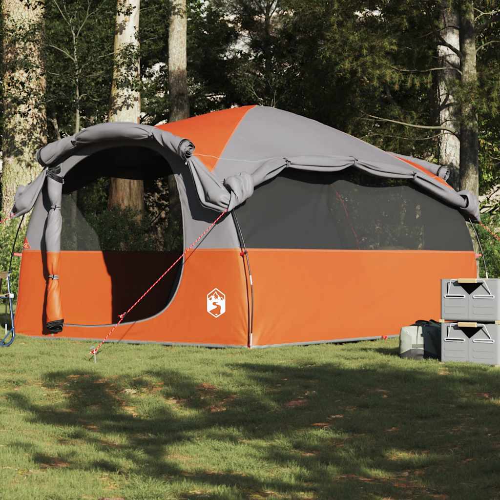 Grijze en oranje vidaXL tunneltent voor 6 personen, waterdicht en ruim opgezet in de natuur.