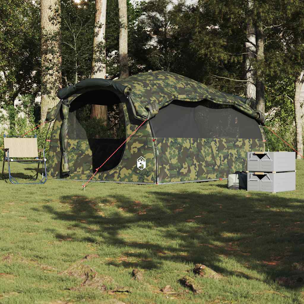 Zijaanzicht van de vidaXL 6-persoons camouflage tunneltent in een groene omgeving.