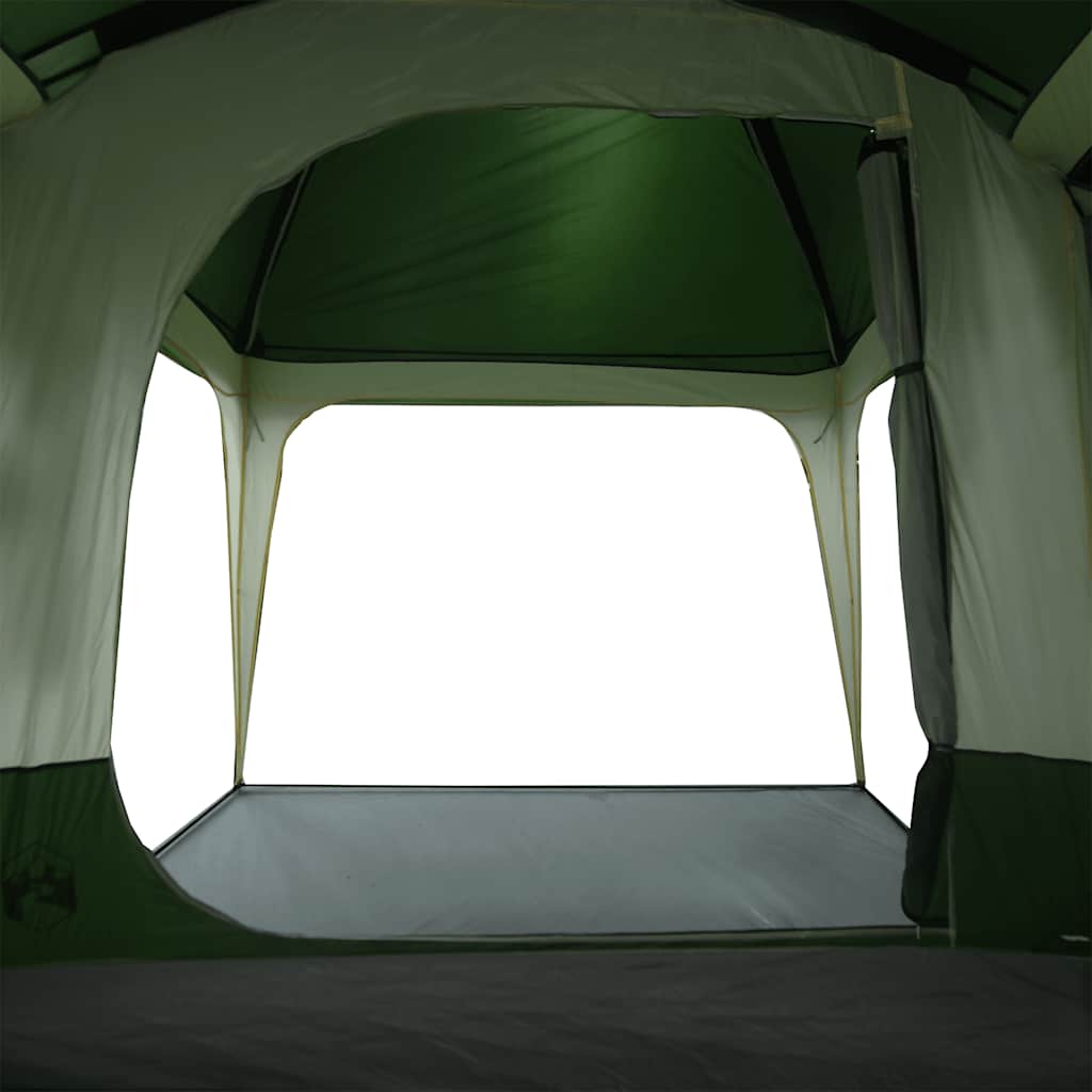 Detail van de groene vidaXL familietent met verandakoepel, zicht op de ruime binnenruimte.