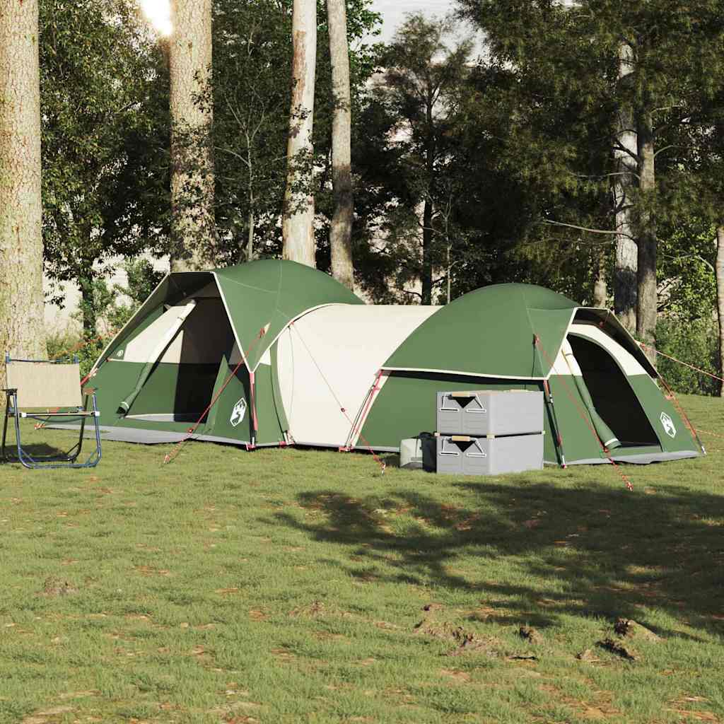 Zijaanzicht van de vidaXL 5-persoons tent in groen, opgesteld in een bosrijke omgeving.