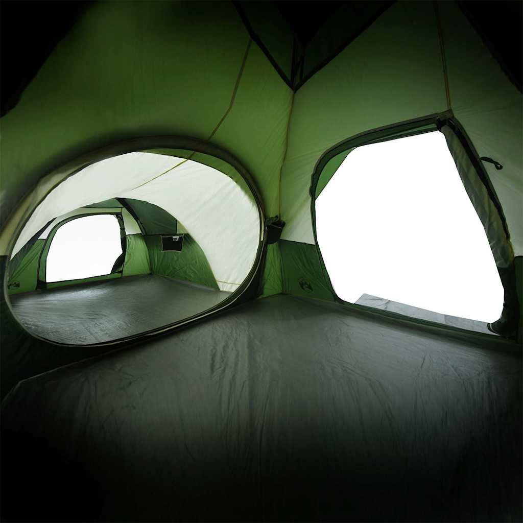 Interieur van de vidaXL 5-persoons tent met groene wanden en grote ramen.