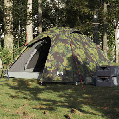 Koepeltent vidaXL 4-persoons in camouflage, waterdicht en stevig, geplaatst in een bosrijke omgeving.