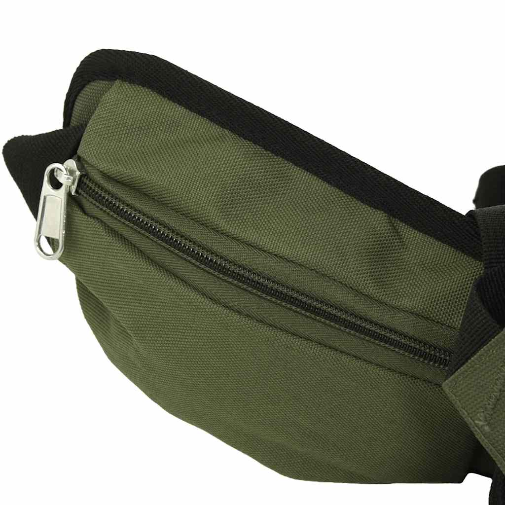 Detail van de zijzak met rits van de vidaXL 80 L wandelrugzak in legergroen.