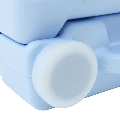 Detail van de lichtblauwe onderkant van het vidaXL Camping Toilet met afgeronde hoeken.