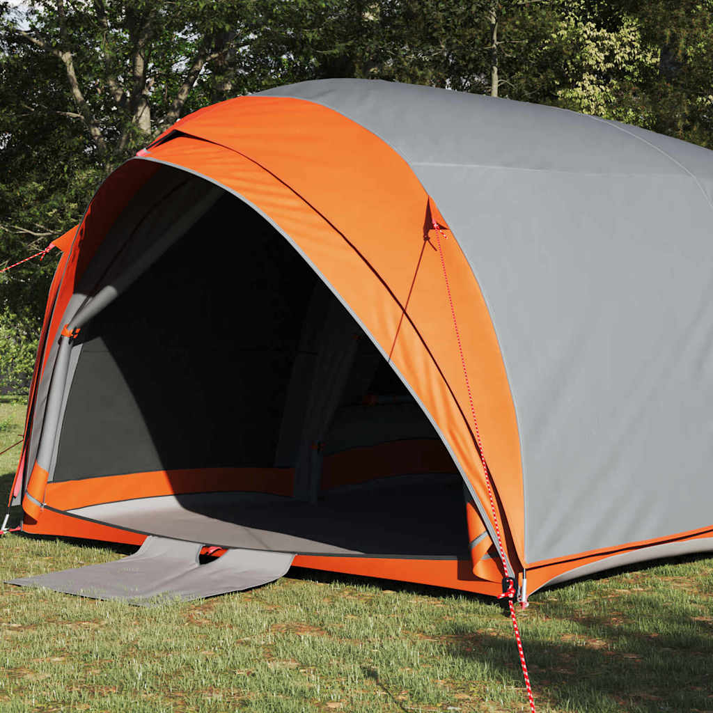 Detail van de vidaXL tunnel tent in grijs en oranje met open ingang.
