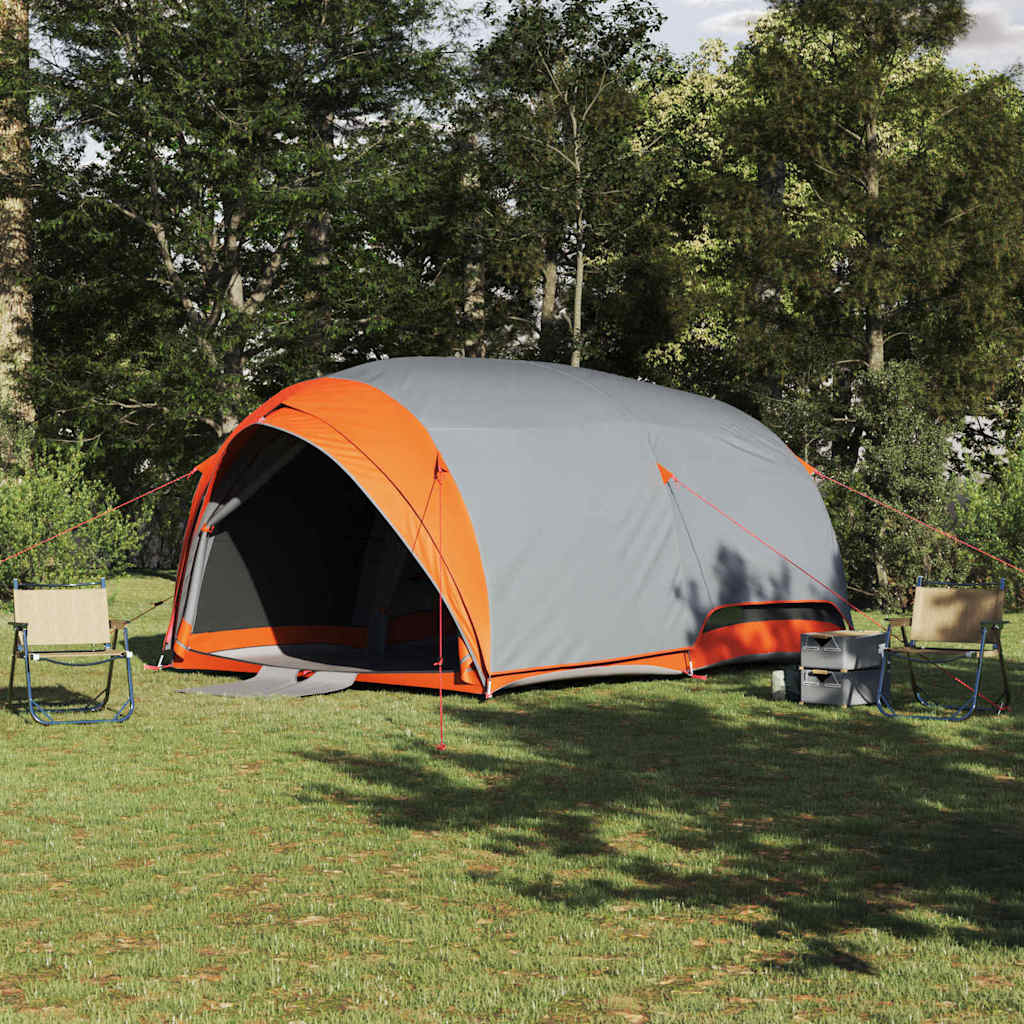 vidaXL Tunnel tent in grijs en oranje, ruime opstelling met stoelen in de natuur.