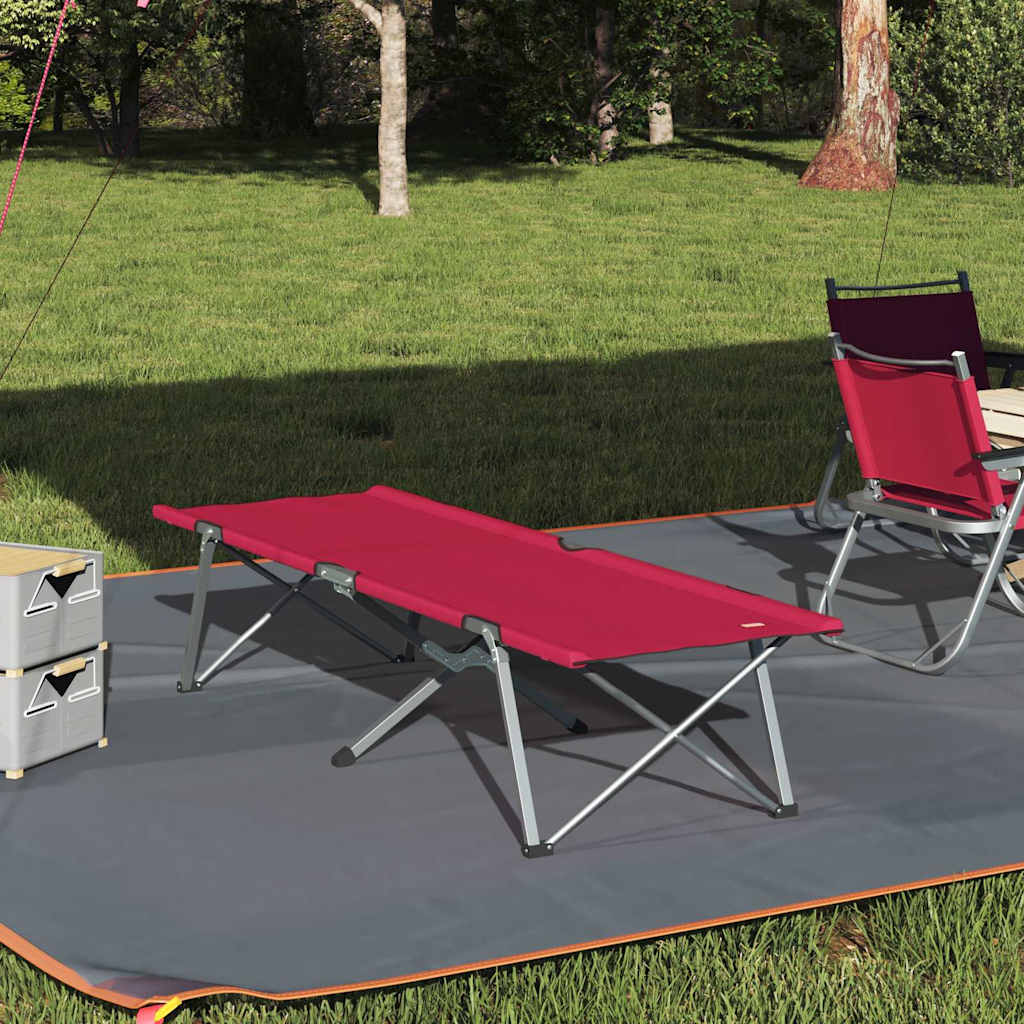 Rood vidaXL opvouwbaar camping bed in een groene buitenomgeving, perfect voor kampeerders.