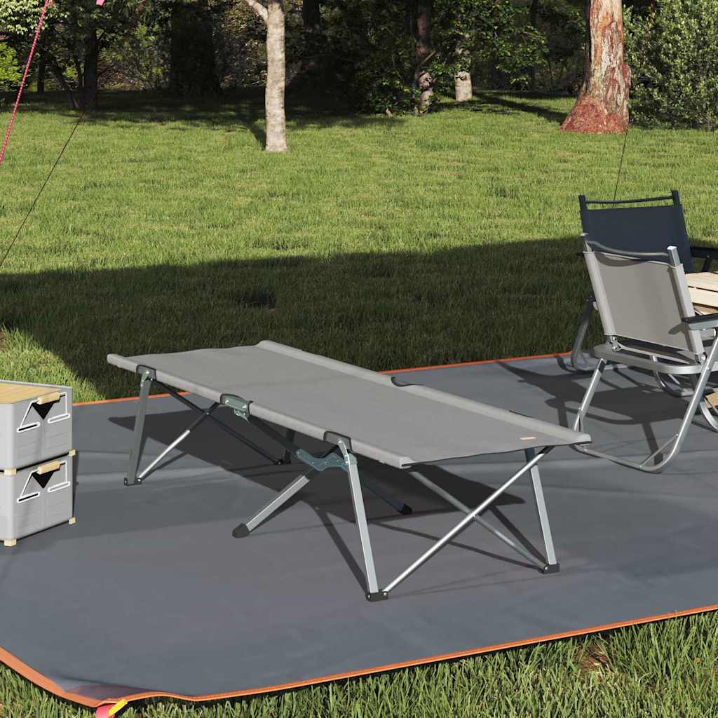 Opvouwbaar vidaXL camping bed in grijs, geplaatst op een groene grasmat.
