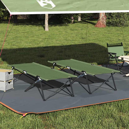 Opvouwbaar vidaXL campingbed in groen, geplaatst onder een tent op gras.