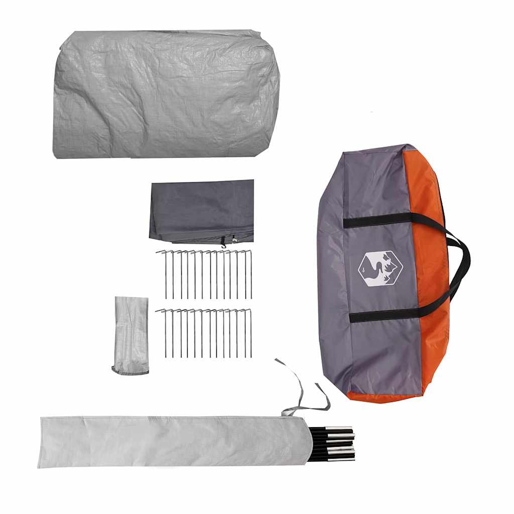 Detail van de grijze en oranje tentaccessoires, inclusief stokken, haringen en opbergtas.