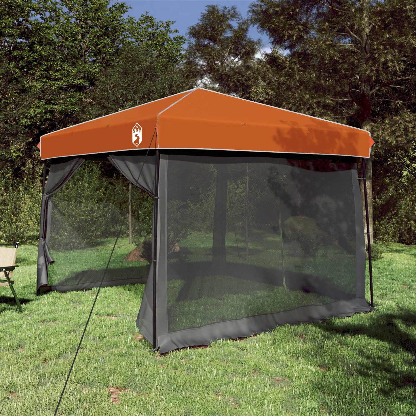 vidaXL campingtent set in grijs en oranje met een ruime, open indeling in de natuur.