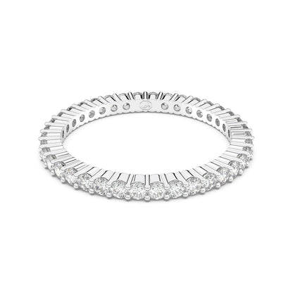 Elegante Swarovski ring voor dames met verfijnde, sprankelende steentjes en een tijdloos ontwerp.