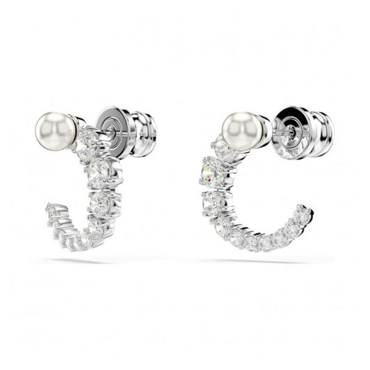 Zilverkleurige Swarovski oorbellen met elegante kristallen en pareldetails.