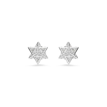 Zilverkleurige Swarovski oorbellen in stervorm met elegante kristallen.