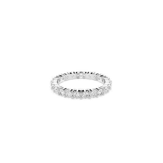 Swarovski ring voor dames met elegante, glinsterende steentjes in een luxe ontwerp.