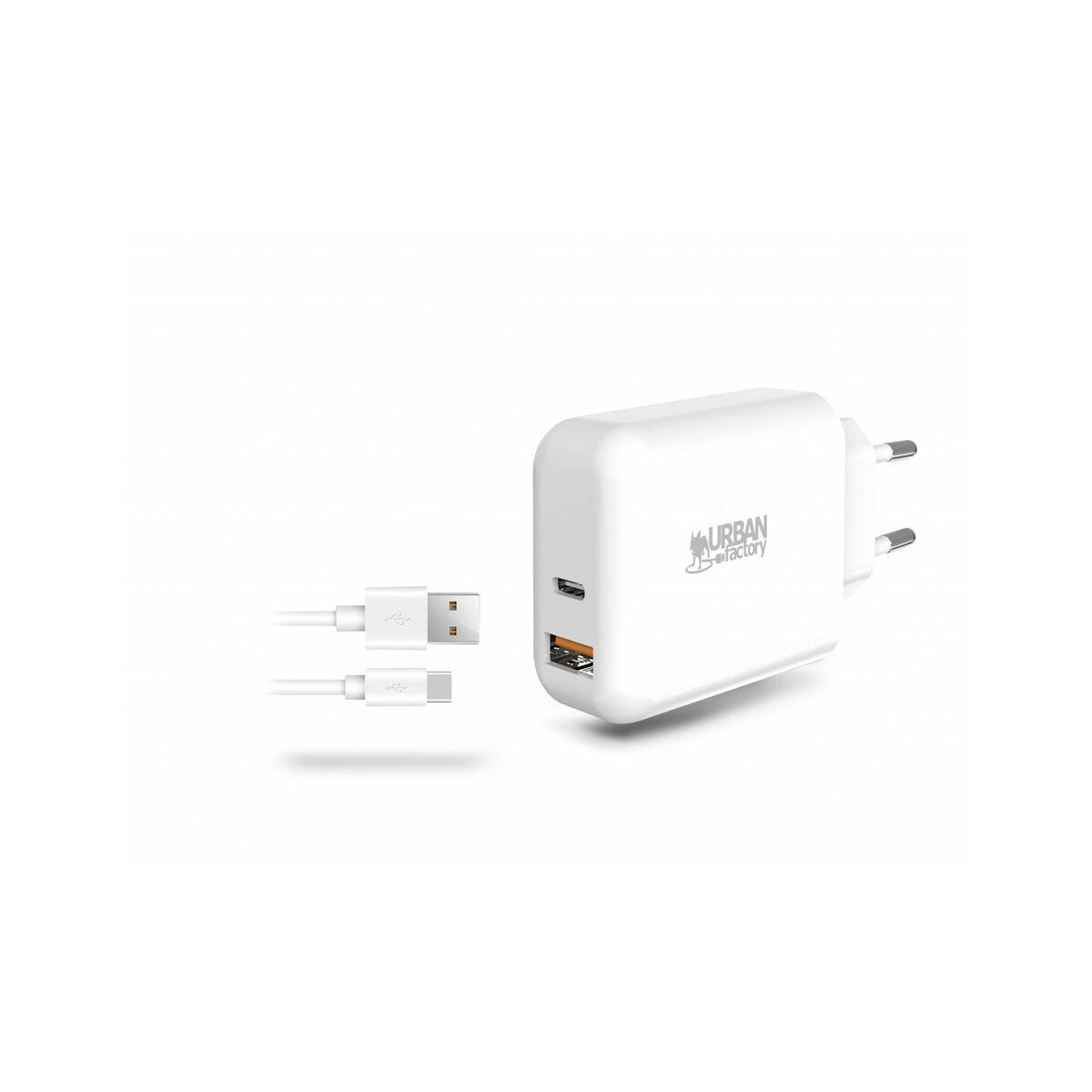 Detail van de Urban Factory PSC45UF draagbare oplader met USB-C en USB 2.0 poorten.