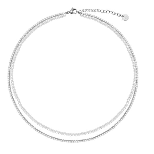 Zilverkleurige LIU JO ketting met elegant design, perfect voor elke gelegenheid.
