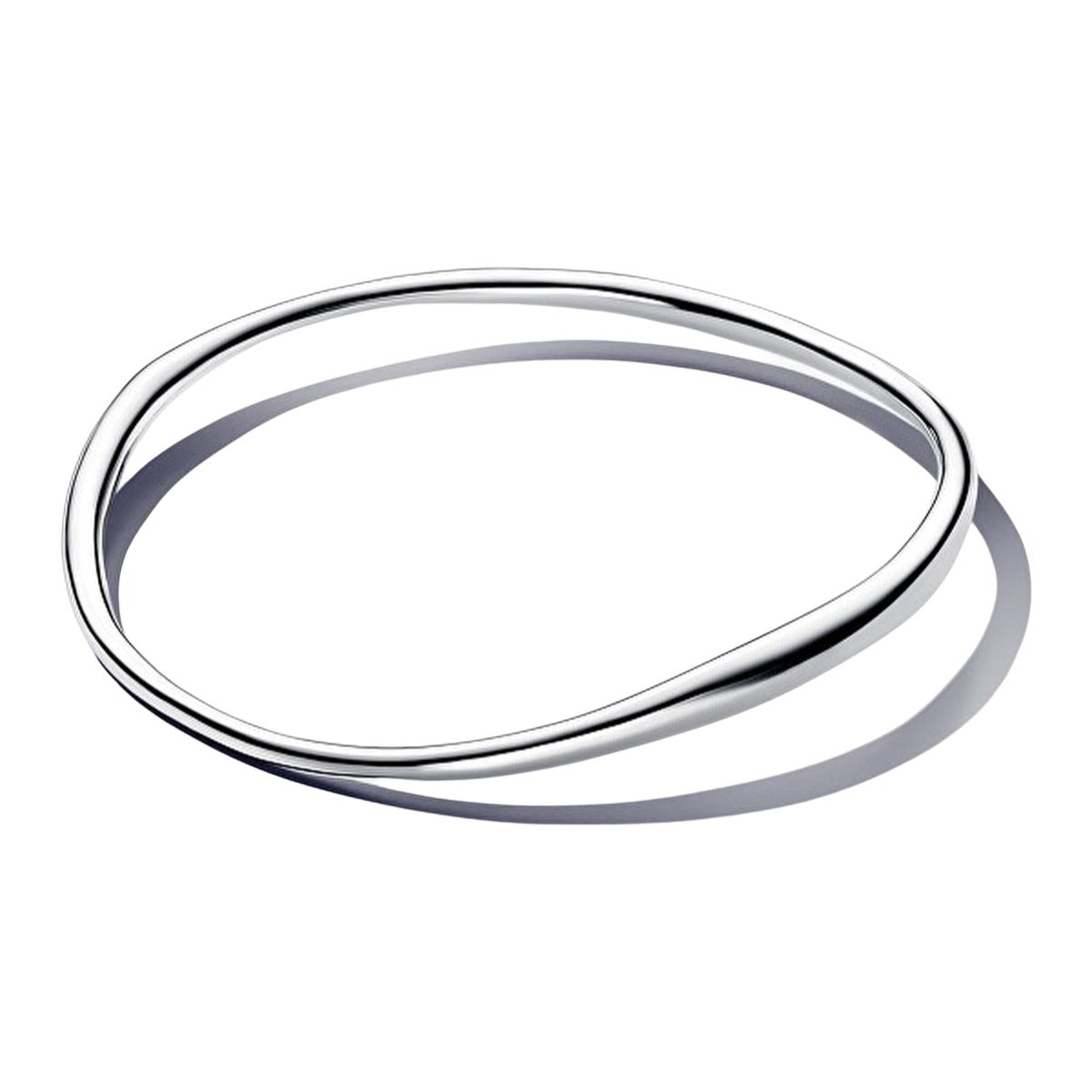 Zilverkleurige Pandora armband voor dames, elegant en verfijnd ontwerp.