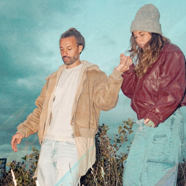 MISTER & MRS